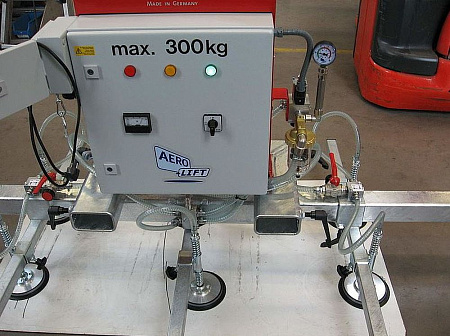 Аккумуляторная Вакуумная траверса AERO 300/6R-24V-Stapler